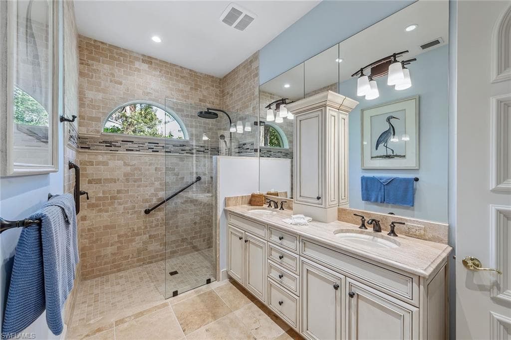 837 Barcarmil WAY, NAPLES FL 34110-25