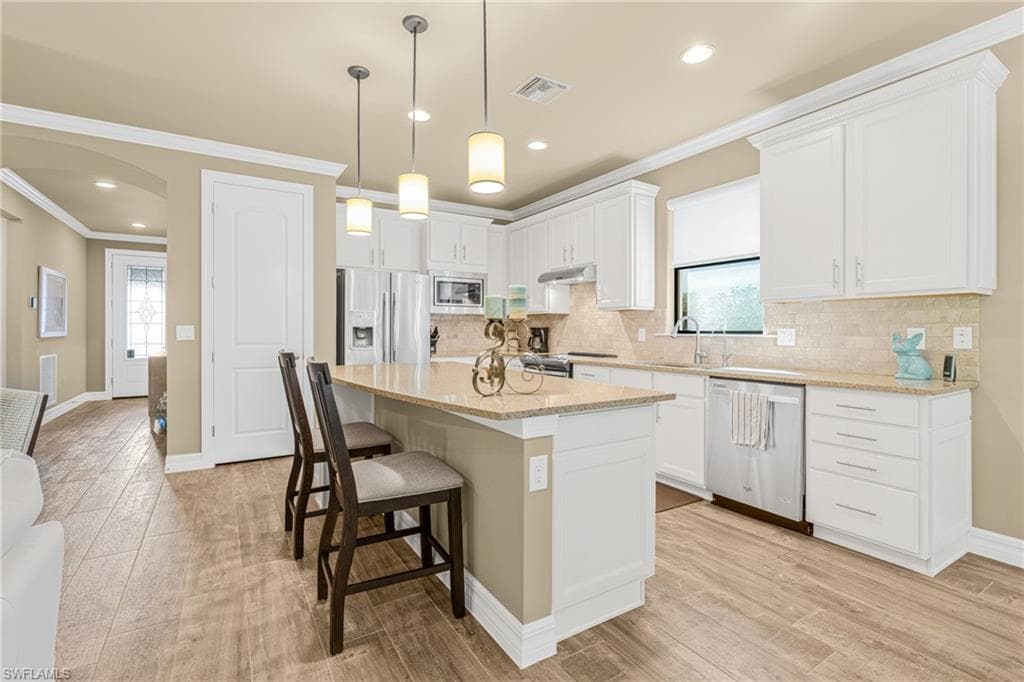 14671 Laguna DR, FORT MYERS FL 33908-8