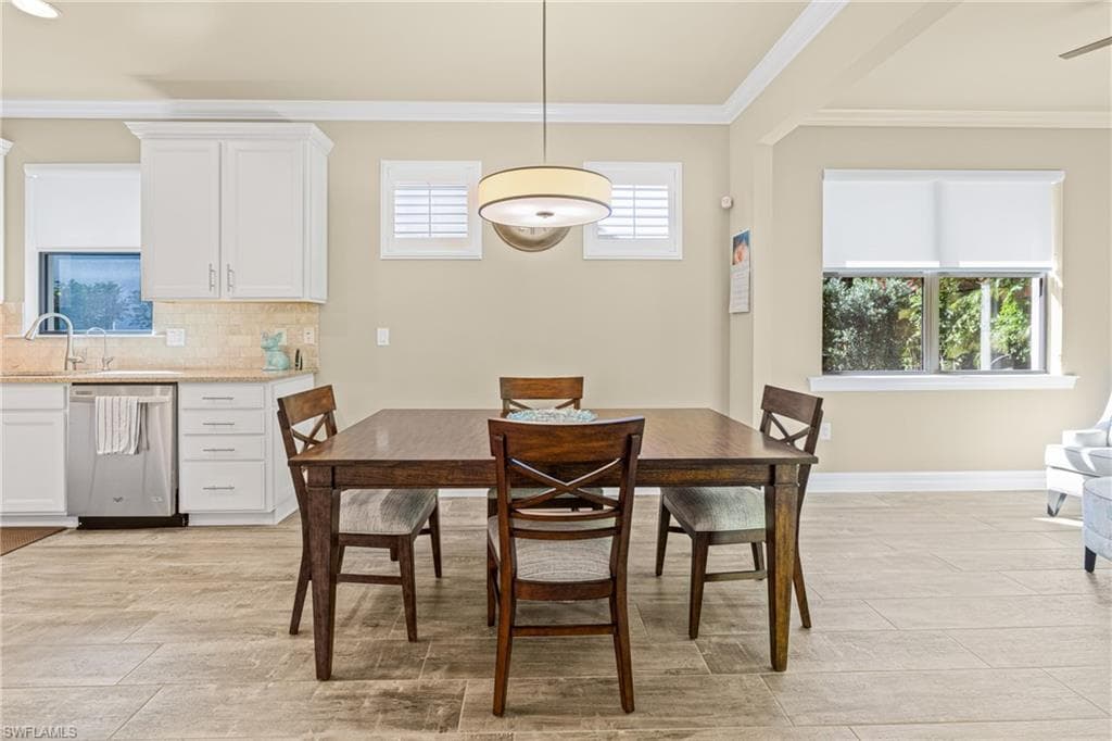 14671 Laguna DR, FORT MYERS FL 33908-13