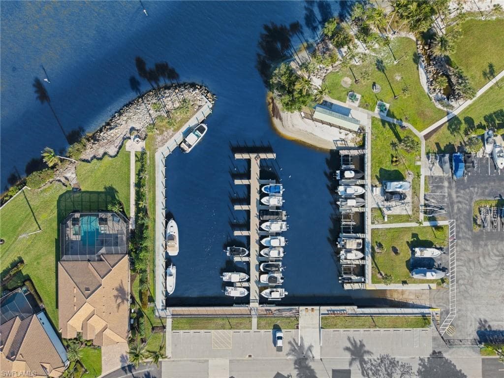 14671 Laguna DR, FORT MYERS FL 33908-36