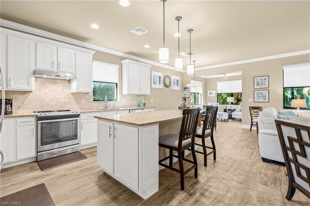 14671 Laguna DR, FORT MYERS FL 33908-7