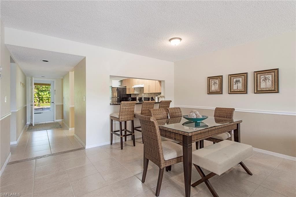 1290 Yesica Ann CIR # 105, NAPLES FL 34110-3