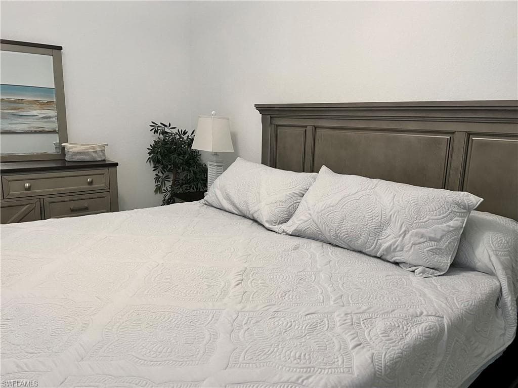 9584 Trevi CT # 5223, NAPLES FL 34113-25