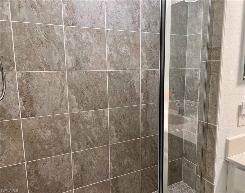 9584 Trevi CT # 5223, NAPLES FL 34113-29