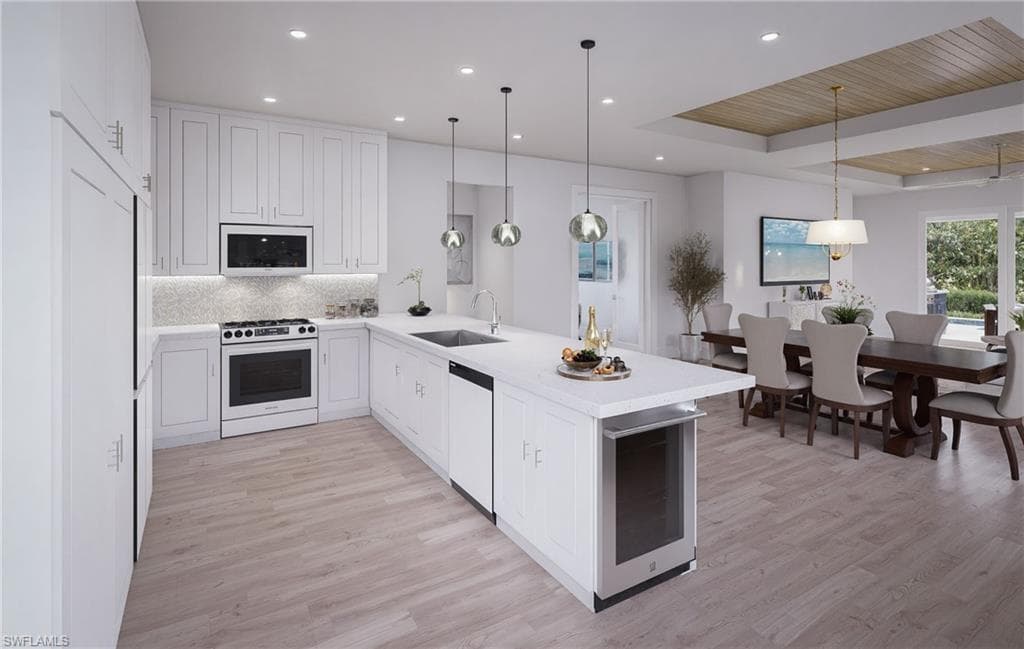 2448 Florida AVE, NAPLES FL 34112-2