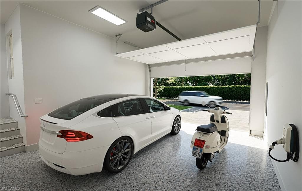 2448 Florida AVE, NAPLES FL 34112-14