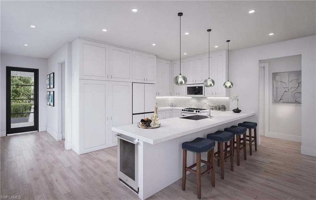 2448 Florida AVE, NAPLES FL 34112-3