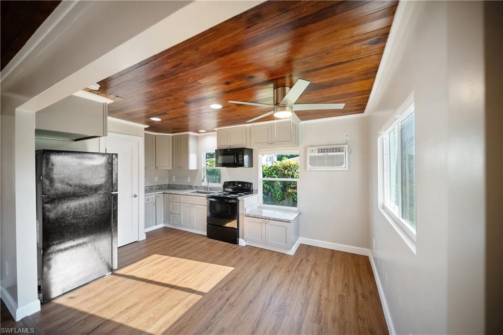 1157 4th WAY, NORTH FORT MYERS FL 33903-5