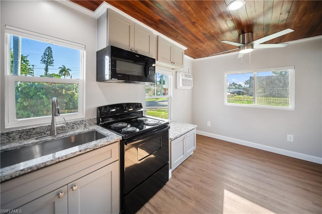 1157 4th WAY, NORTH FORT MYERS FL 33903-9