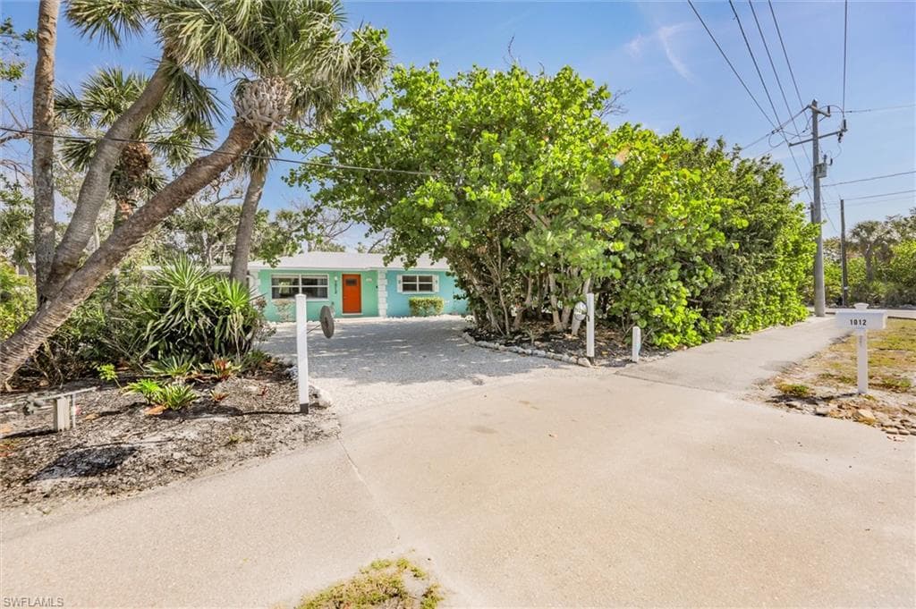 1012/1014 E Gulf DR, SANIBEL FL 33957-25