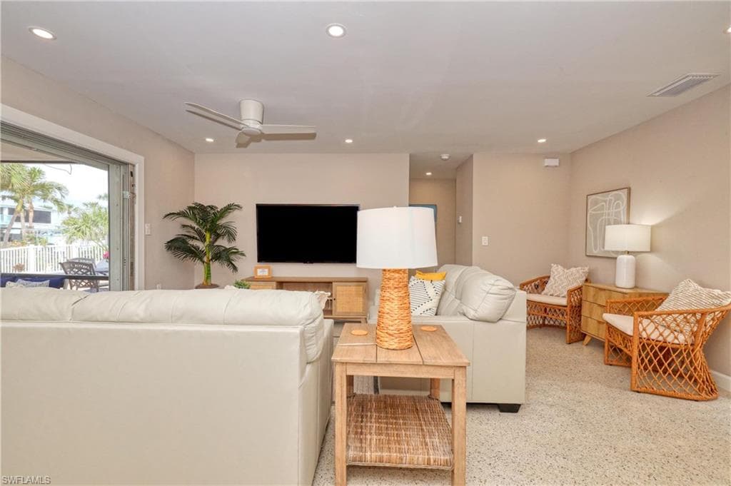 309 Madison CT, FORT MYERS BEACH FL 33931-18