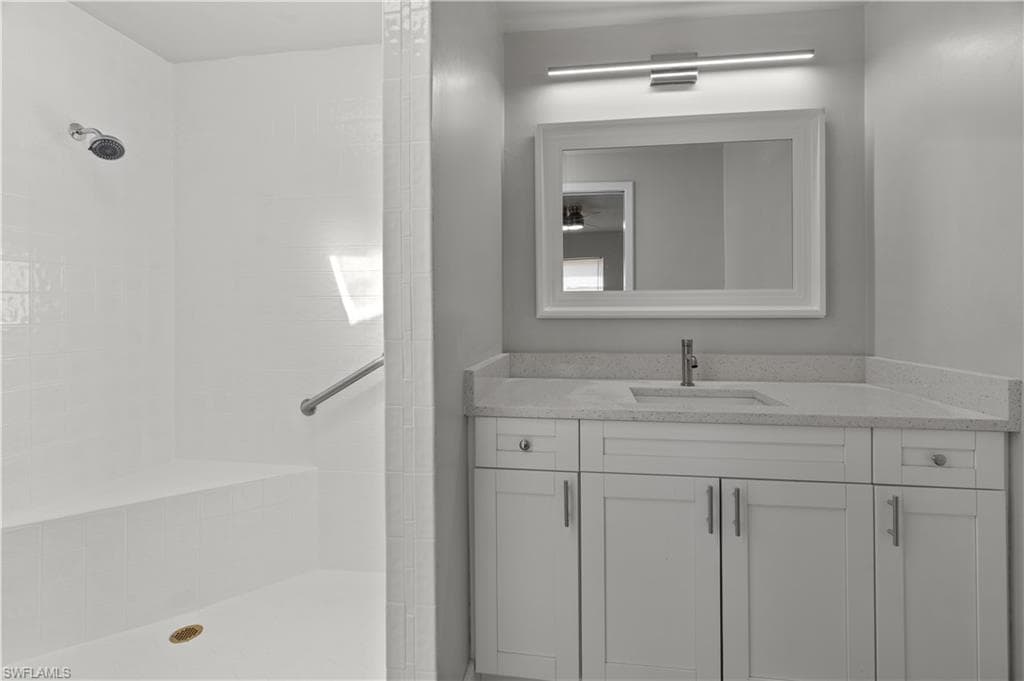 8925 Dorchester ST, FORT MYERS FL 33907-16