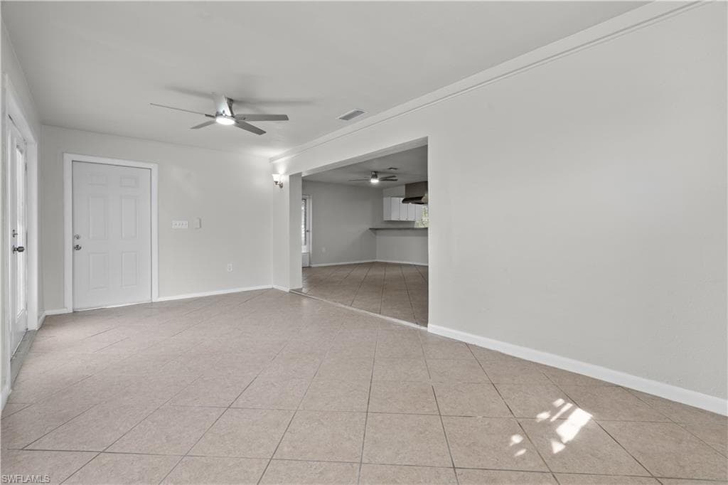 8925 Dorchester ST, FORT MYERS FL 33907-10