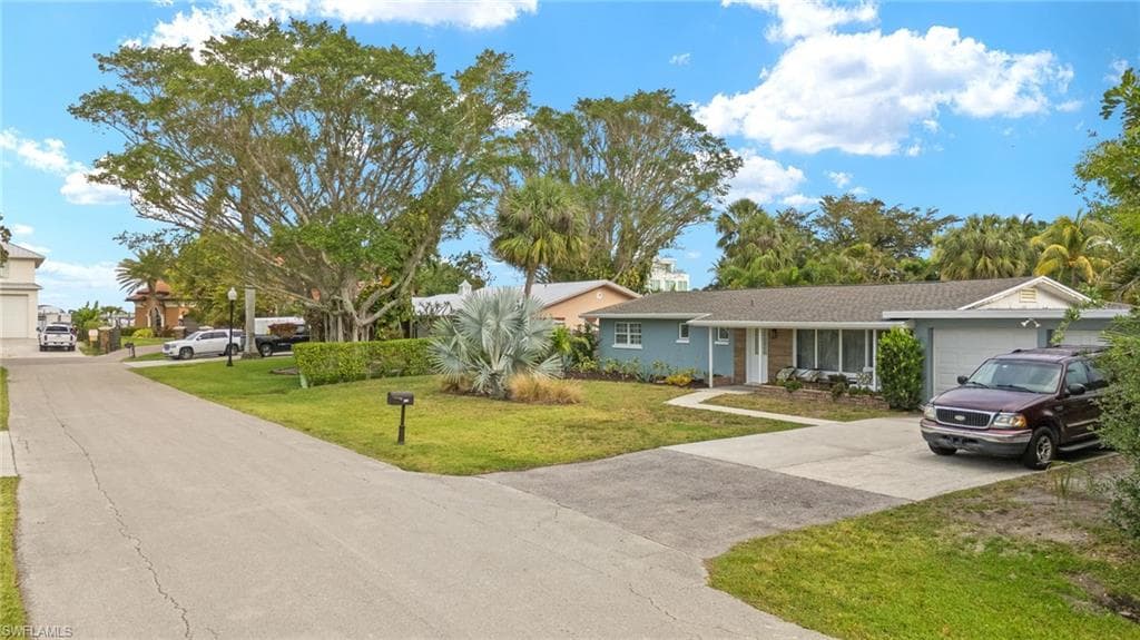 1229 Carlene AVE, FORT MYERS FL 33901-29