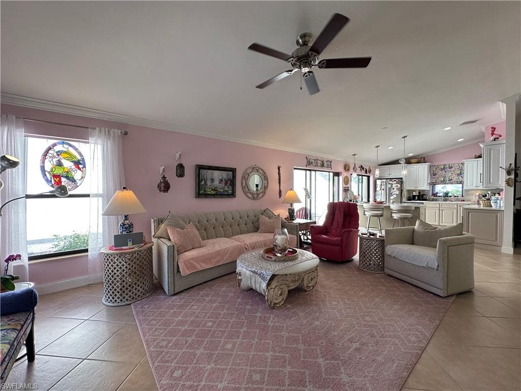 1315 Naples Lake DR, NAPLES FL 34104-6