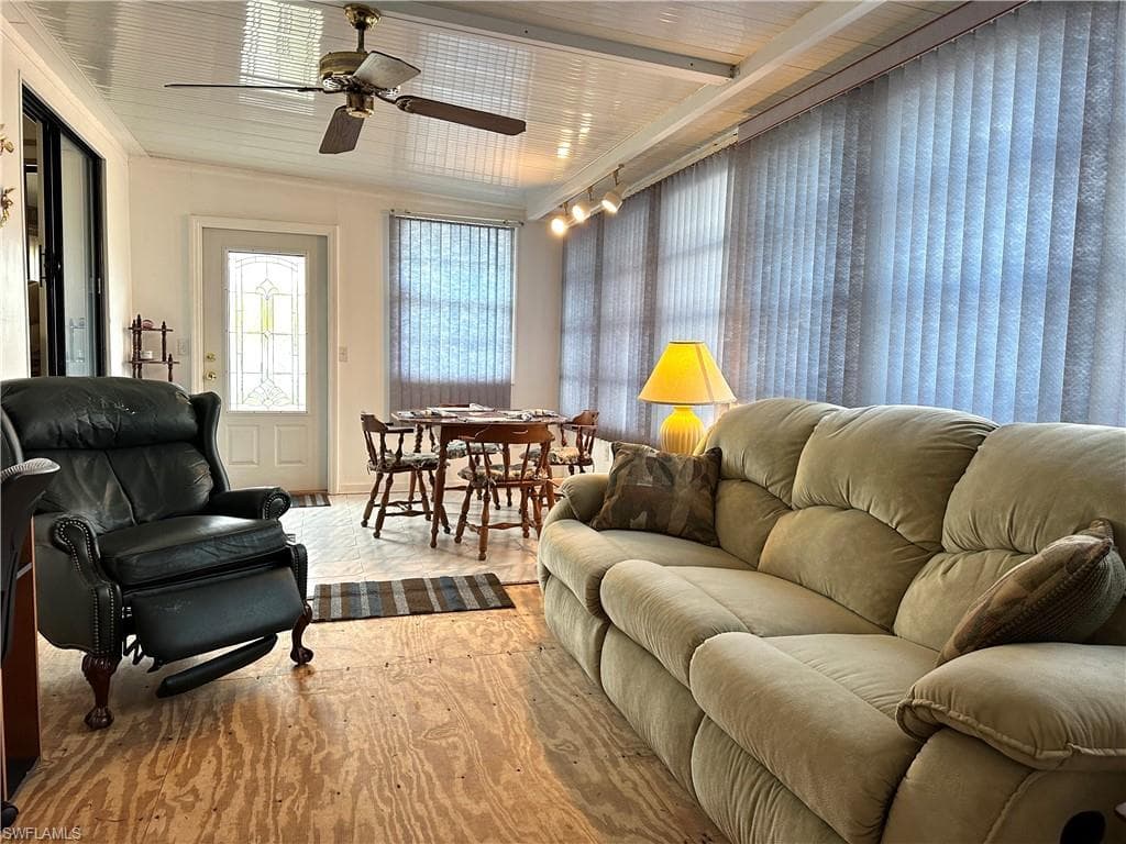 4711 Pilgrims WAY W, ESTERO FL 33928-6