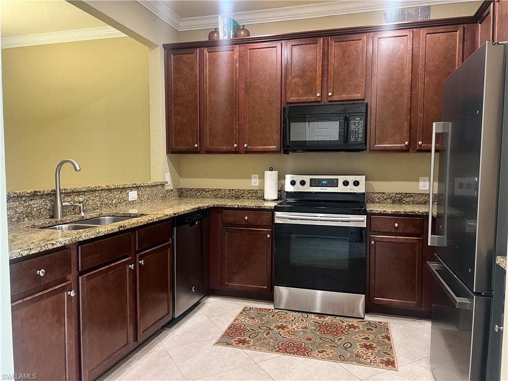 10300 Via Colomba CIR, FORT MYERS FL 33966-8