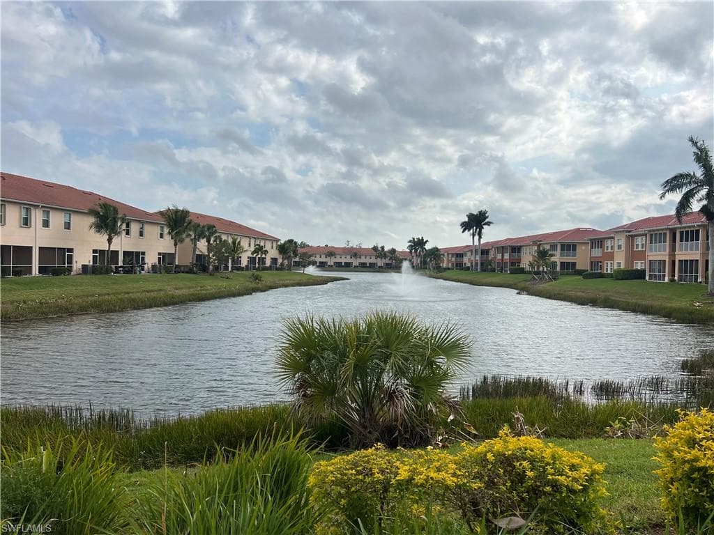 10300 Via Colomba CIR, FORT MYERS FL 33966-40