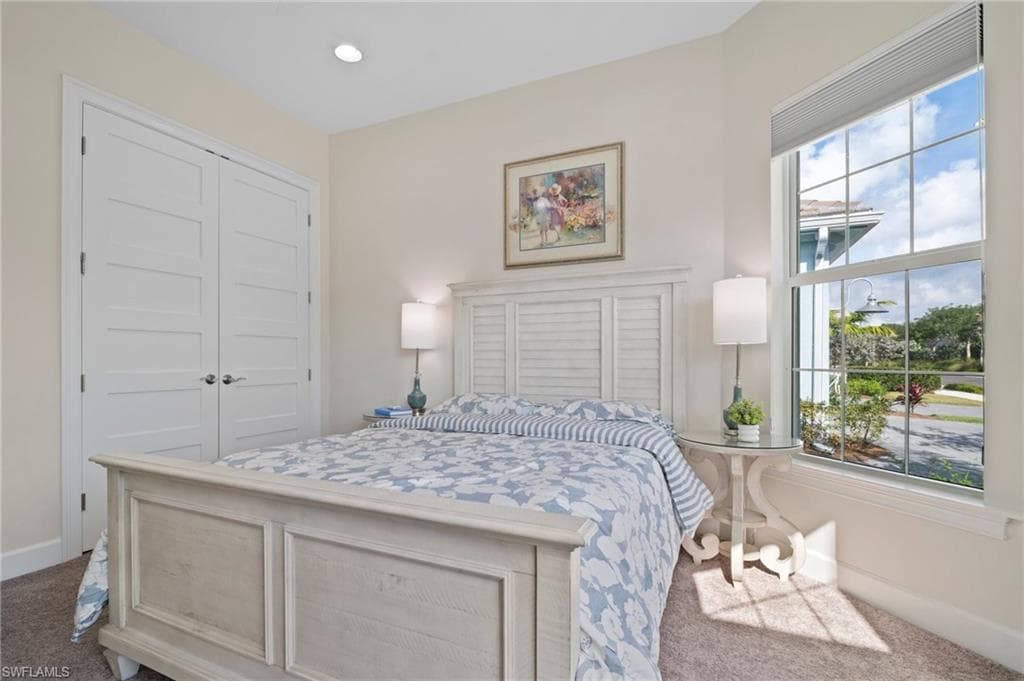 6879 Saona CT, NAPLES FL 34113-22