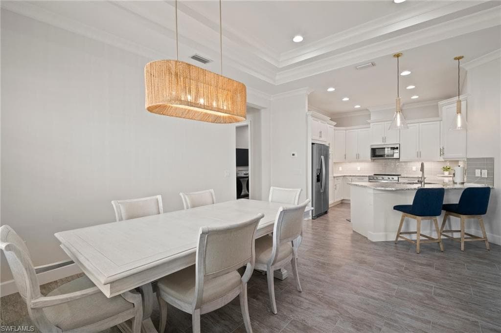 6879 Saona CT, NAPLES FL 34113-8