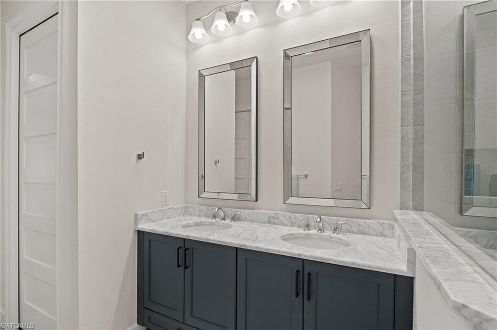 6879 Saona CT, NAPLES FL 34113-34