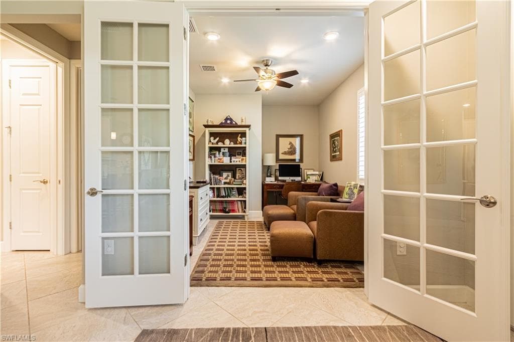 7658 Jacaranda LN, NAPLES FL 34114-6