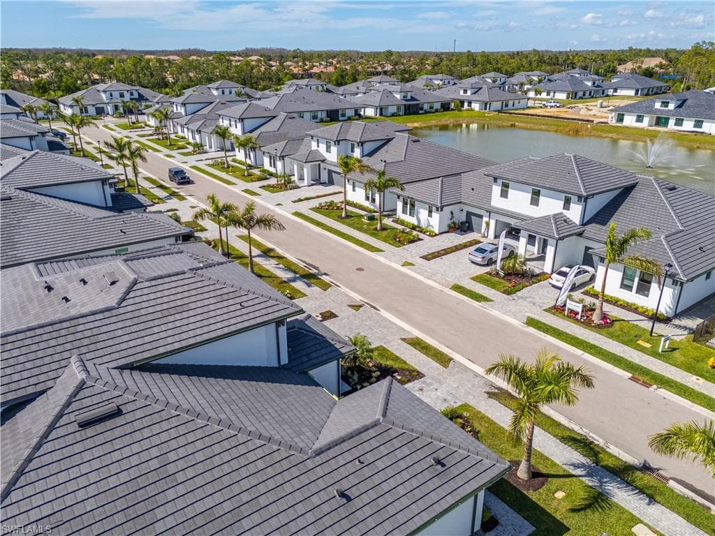 10925 Preachers Cove LN, FORT MYERS FL 33913-23