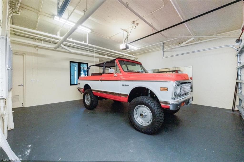 1530 5th AVE S # 208C, NAPLES FL 34102-26