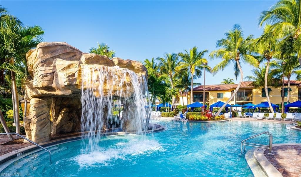 1530 5th AVE S # 208C, NAPLES FL 34102-37