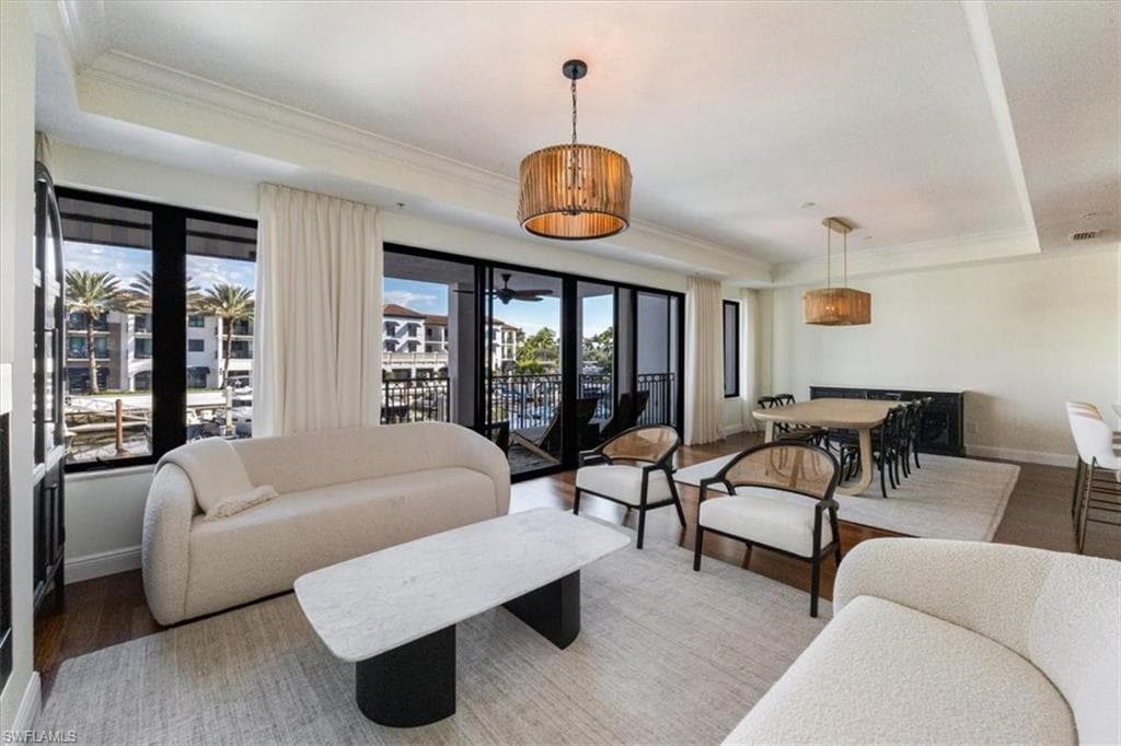 1530 5th AVE S # 208C, NAPLES FL 34102-3
