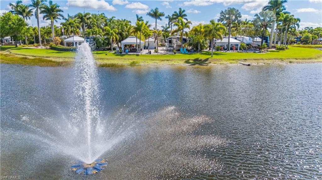 10211 Surfwood CT, FORT MYERS FL 33905-11