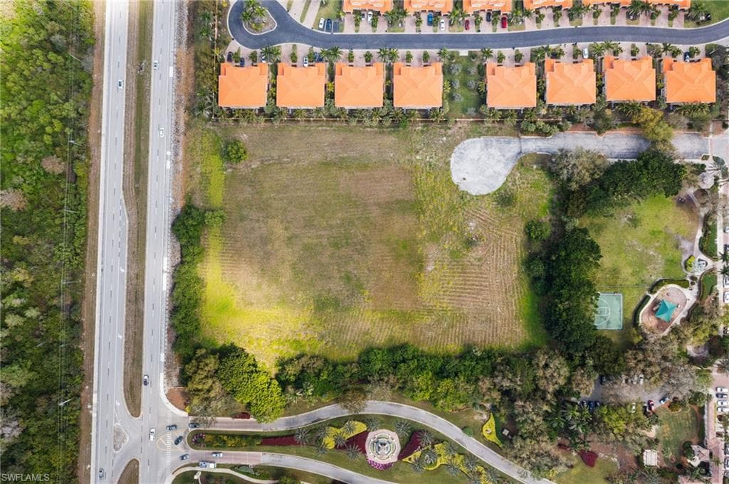 000 Parklands LEE C/E, BONITA SPRINGS FL 34135-7