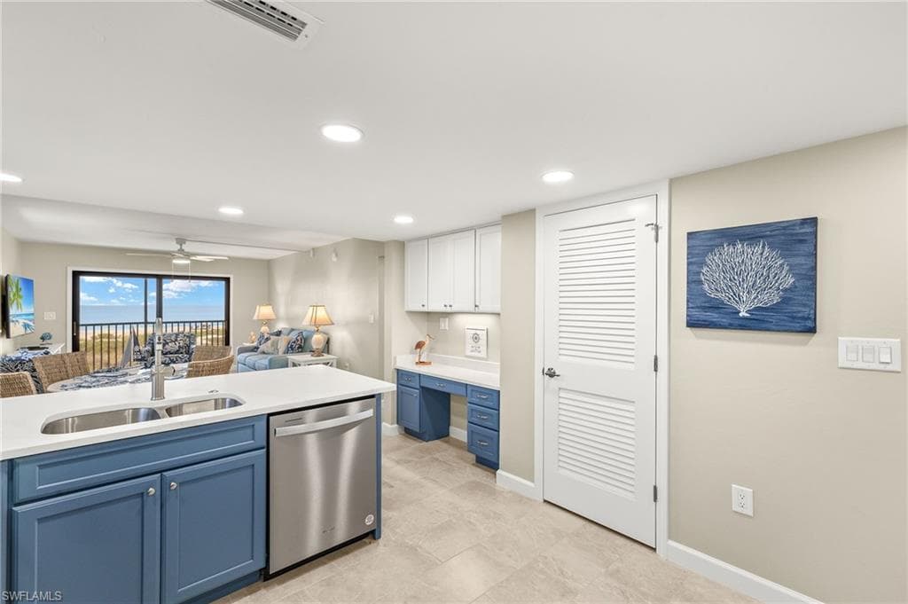 671 E Gulf DR, SANIBEL FL 33957-10