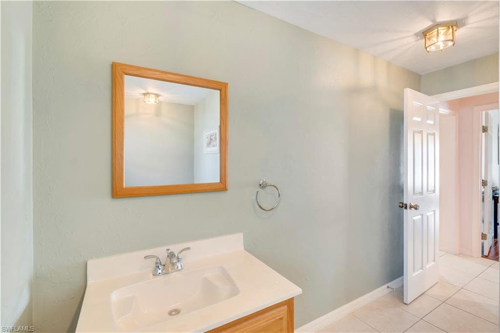 1358 Wainwright WAY, FORT MYERS FL 33919-37