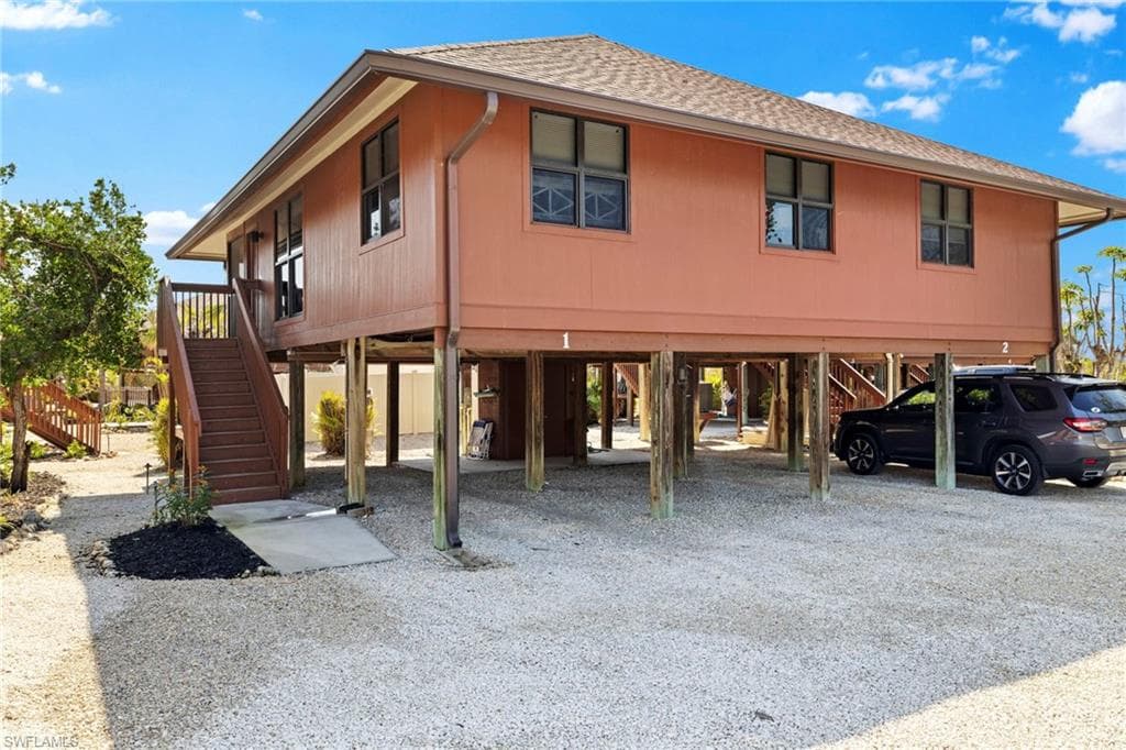 1811 Olde Middle Gulf DR # 1, SANIBEL FL 33957-26