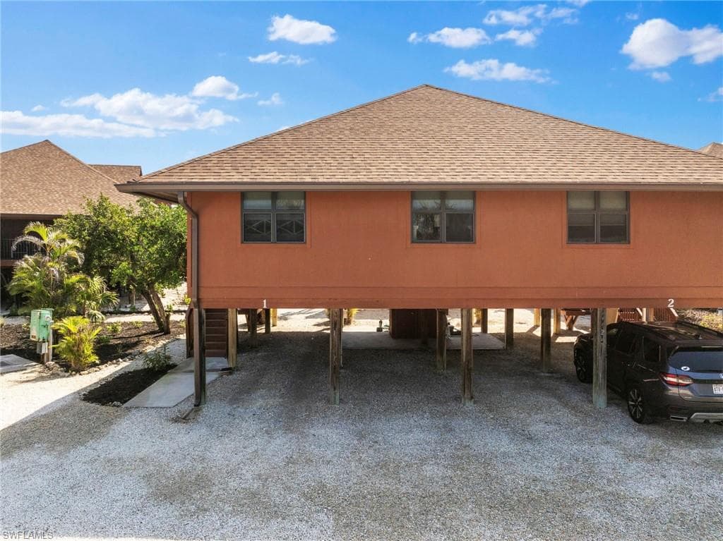 1811 Olde Middle Gulf DR # 1, SANIBEL FL 33957-27