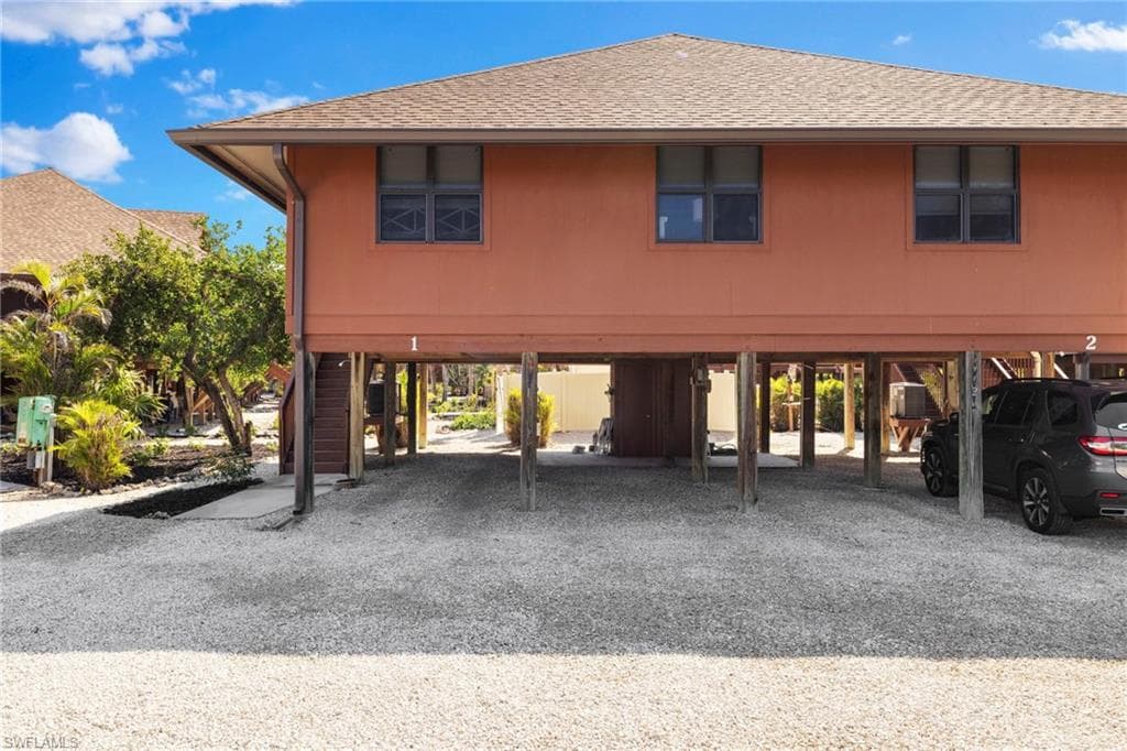 1811 Olde Middle Gulf DR # 1, SANIBEL FL 33957-20