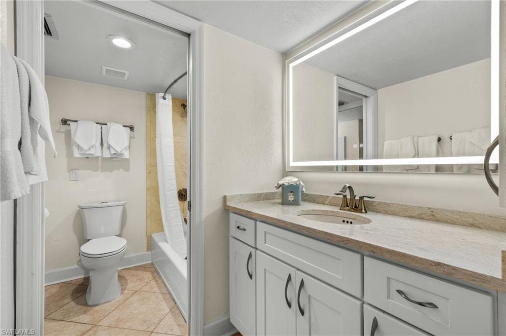 2255 W Gulf DR # 112, SANIBEL FL 33957-16
