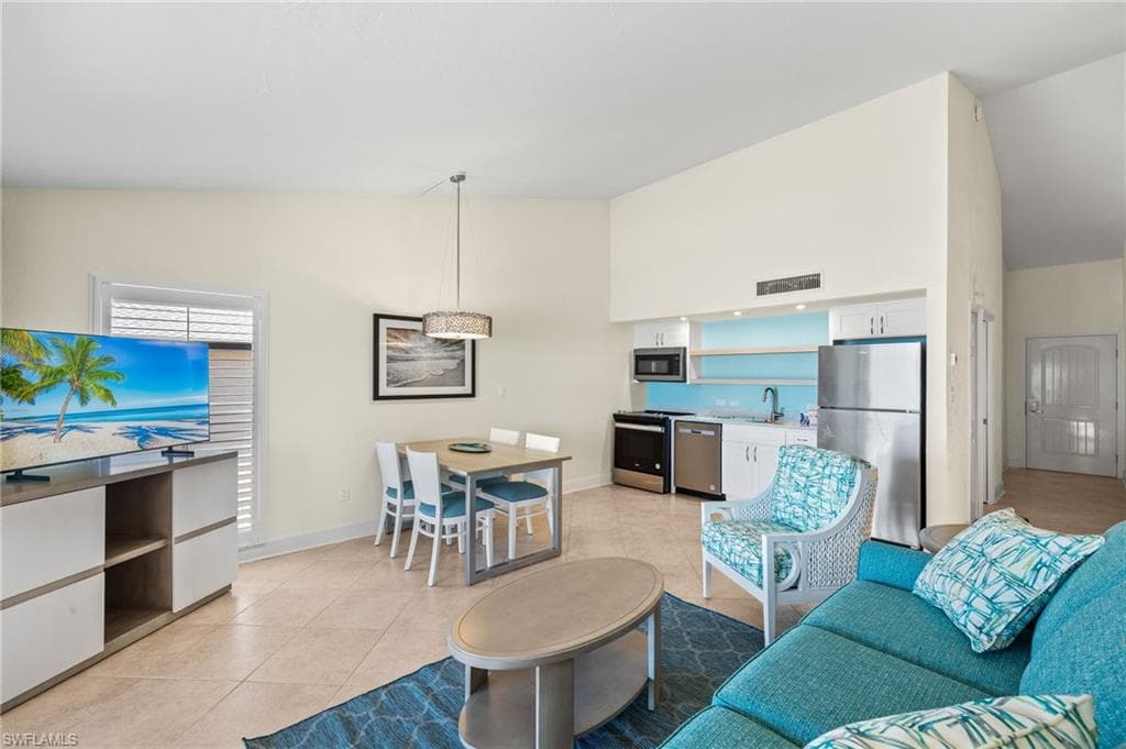 2255 W Gulf DR # 112, SANIBEL FL 33957-4