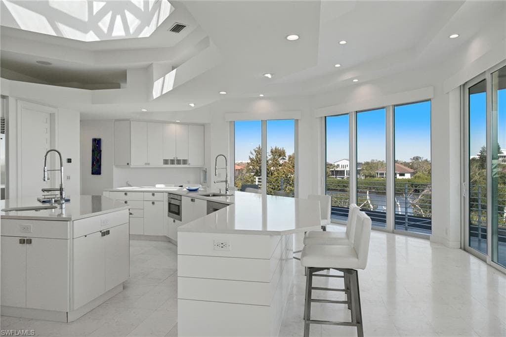 795 Waterside DR, MARCO ISLAND FL 34145-26