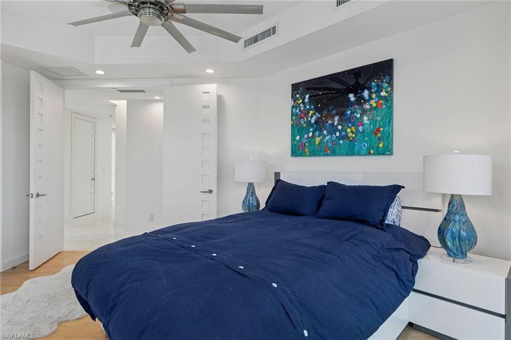 795 Waterside DR, MARCO ISLAND FL 34145-46