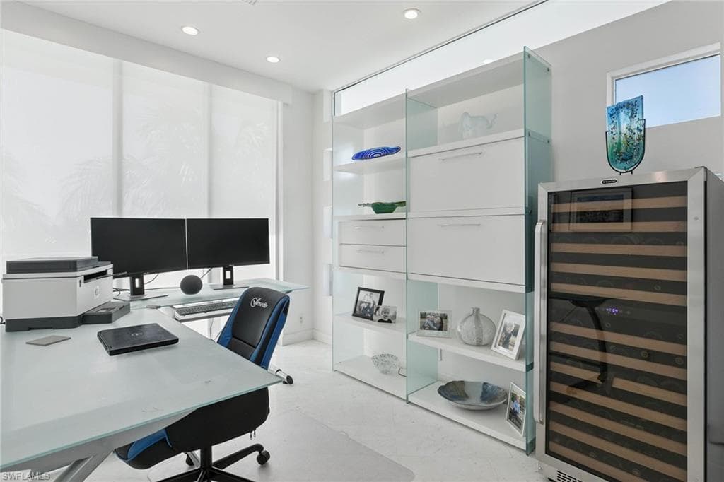 795 Waterside DR, MARCO ISLAND FL 34145-42