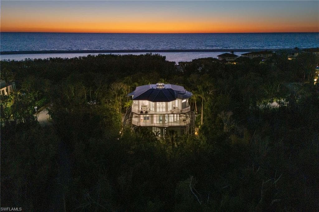 795 Waterside DR, MARCO ISLAND FL 34145-6