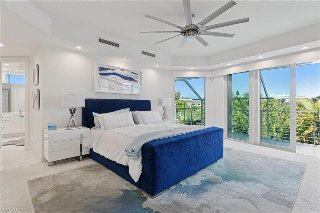 795 Waterside DR, MARCO ISLAND FL 34145-37