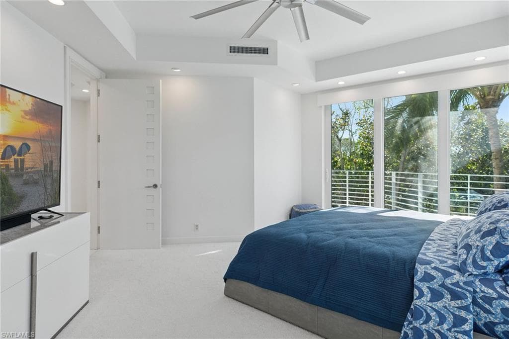 795 Waterside DR, MARCO ISLAND FL 34145-44