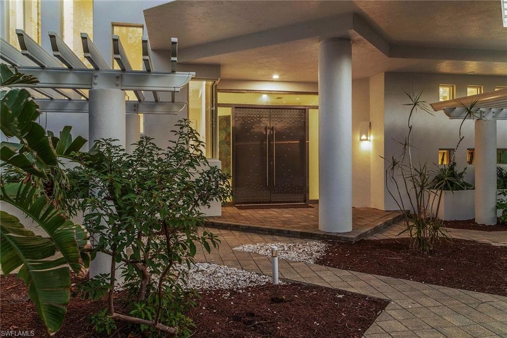 795 Waterside DR, MARCO ISLAND FL 34145-7