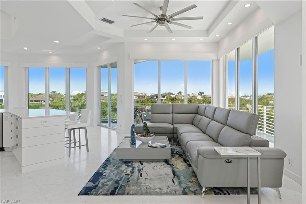 795 Waterside DR, MARCO ISLAND FL 34145-24