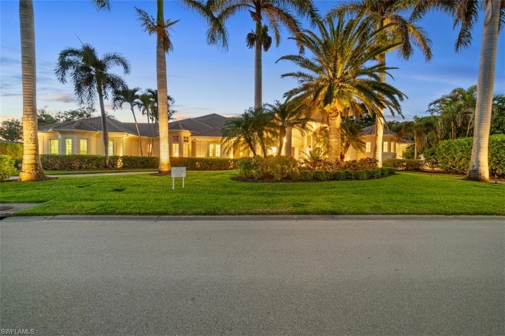 15283 Burnaby DR, NAPLES FL 34110-1