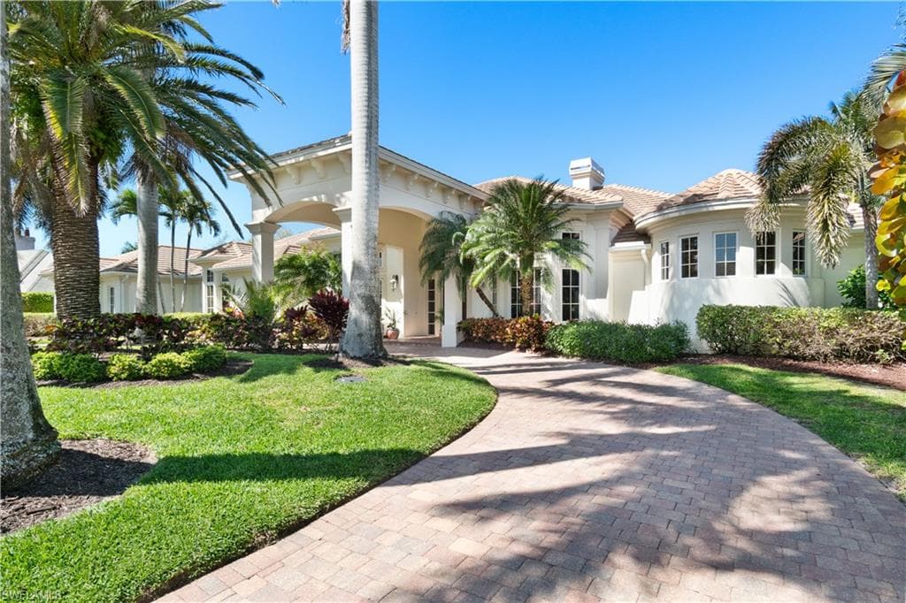 15283 Burnaby DR, NAPLES FL 34110-2