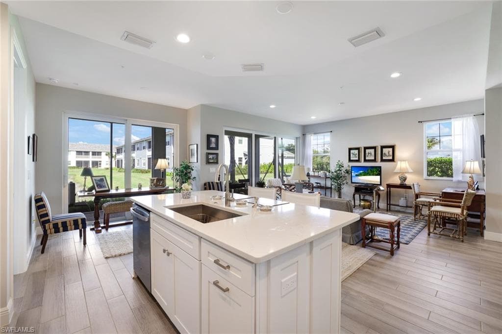 2647 SEYCHELLES CIR # 2204, NAPLES FL 34112-7